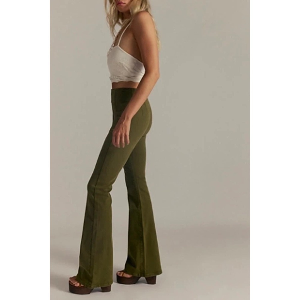 We The Free Retro Bell Bottoms High Rise Flare Jeans 70s Olive Green Size 32
